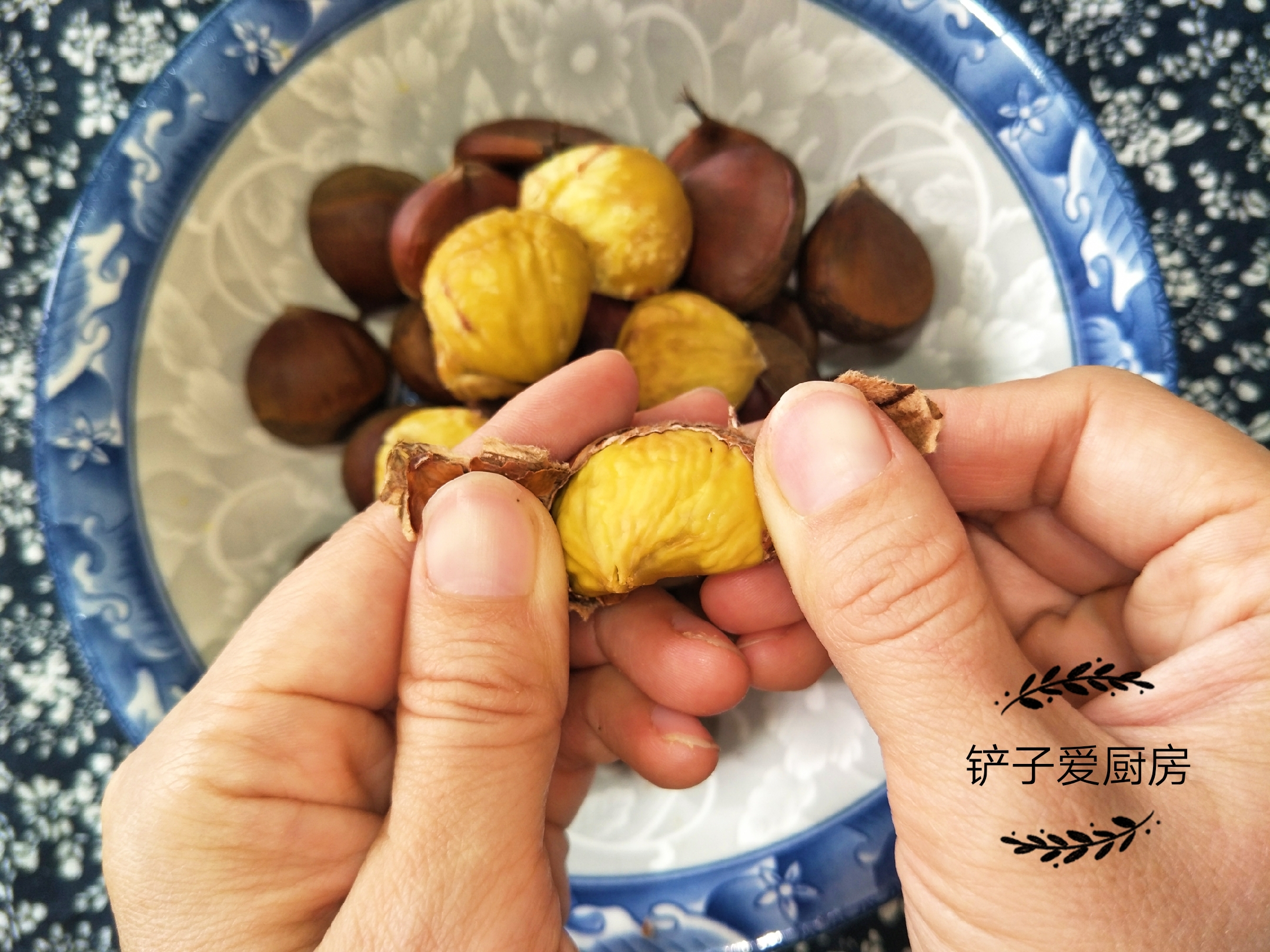 板栗去皮去内皮的做法,板栗怎样去皮才能快速剥壳