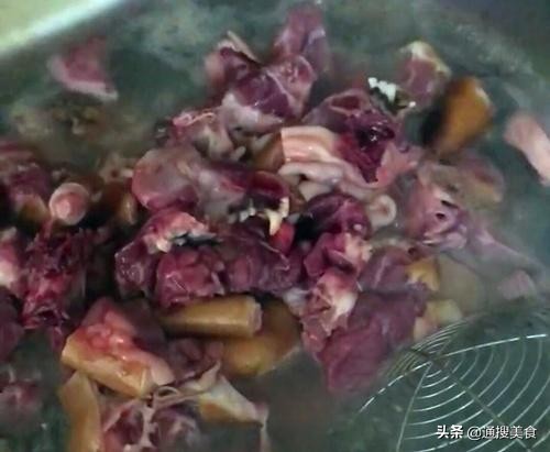 广西正宗焖狗肉需要什么配料图片,焖狗肉湖南正宗做法