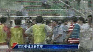 中国足坛“红黑”大翻转,他远离足球却活出了不一样的人生