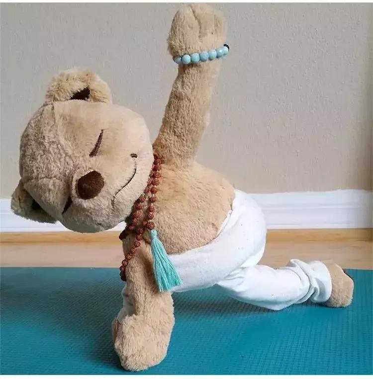 佩奇送朋友礼物,佩奇深夜刷屏深度解析