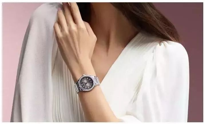 母亲节送什么项链比较好,母亲节给妈妈买什么样的珠宝首饰