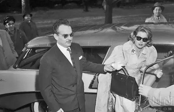 探索爱马仕箱包世界,爱马仕箱包之旅