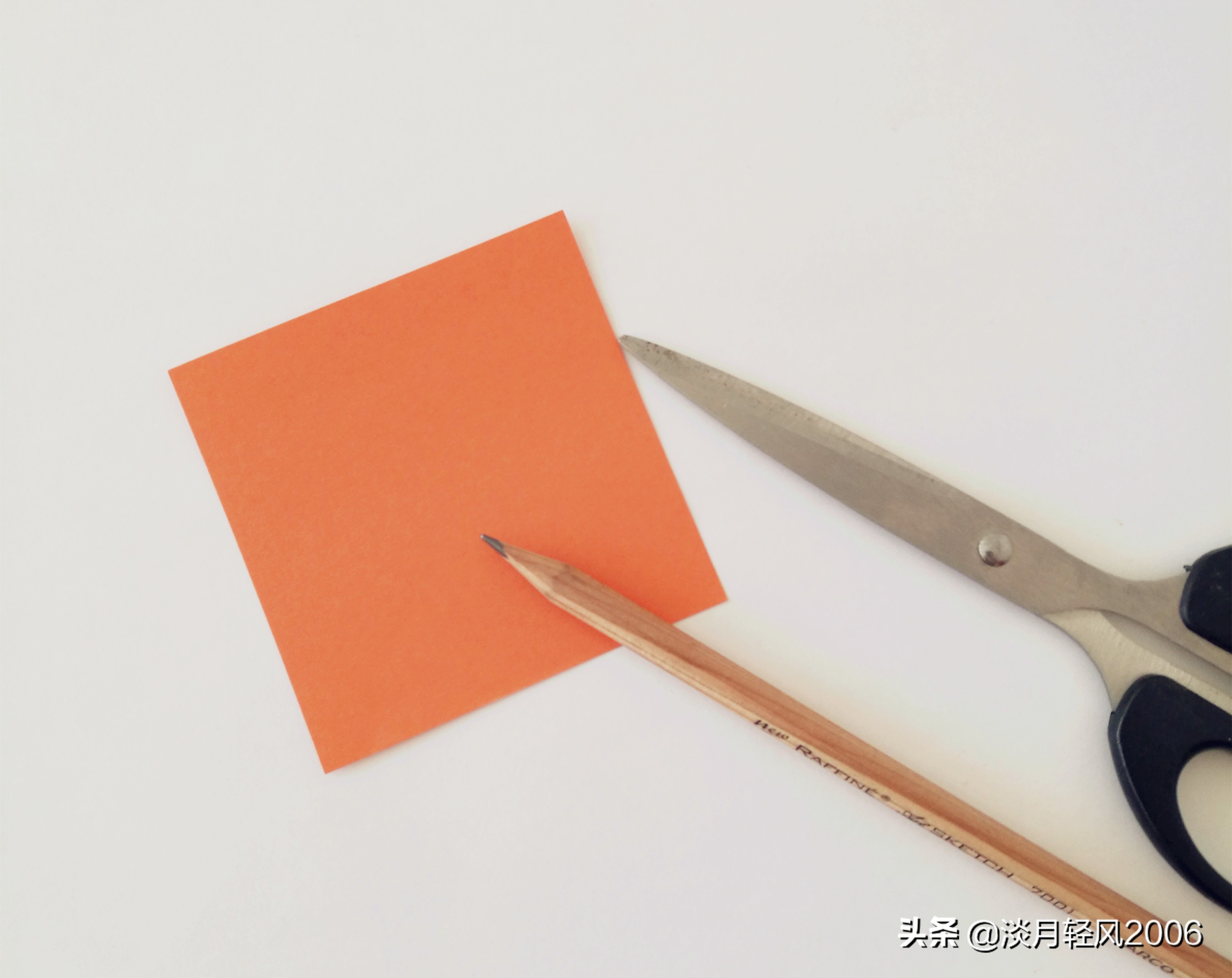 小兔子折纸正方形纸,折小兔子幼儿园手工折纸