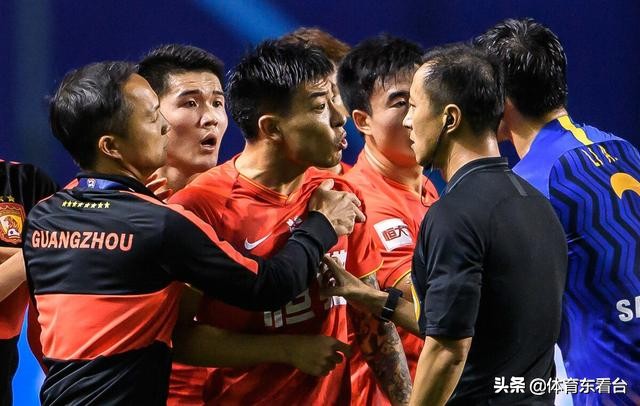 恒大输球原因大曝光！卡帅点评3大问题，与中国男足毛病惊人相似