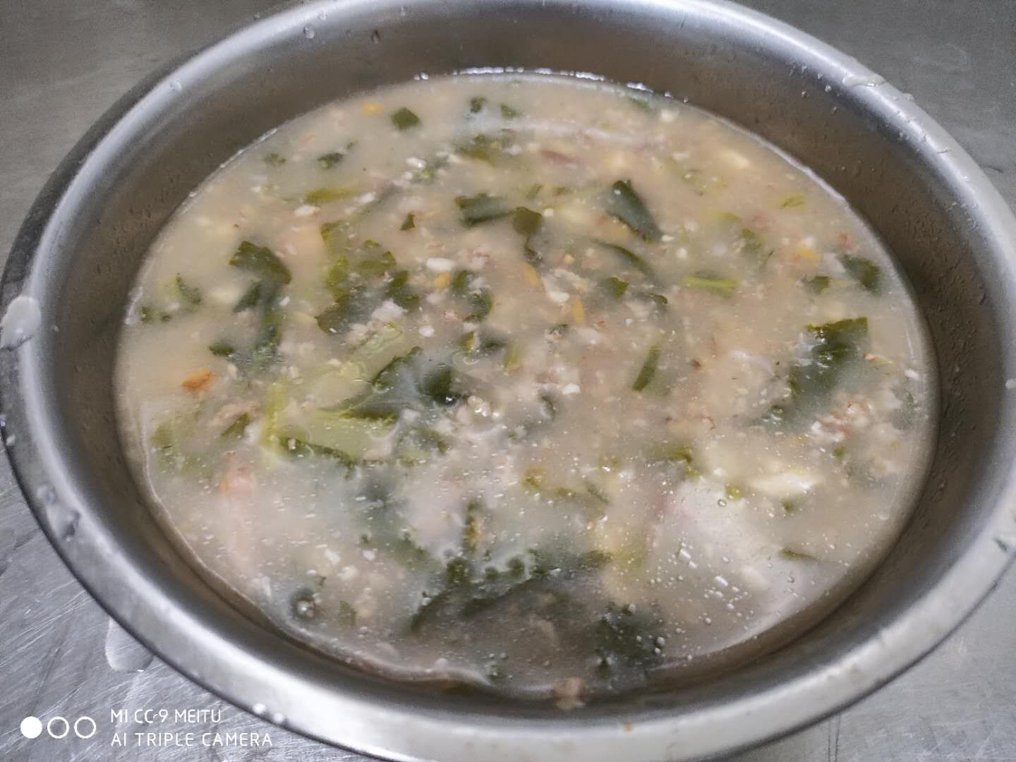 二伏三伏天的豇豆最鲜美,摘一把就能熬锅好粥,两碗不够还想喝吆