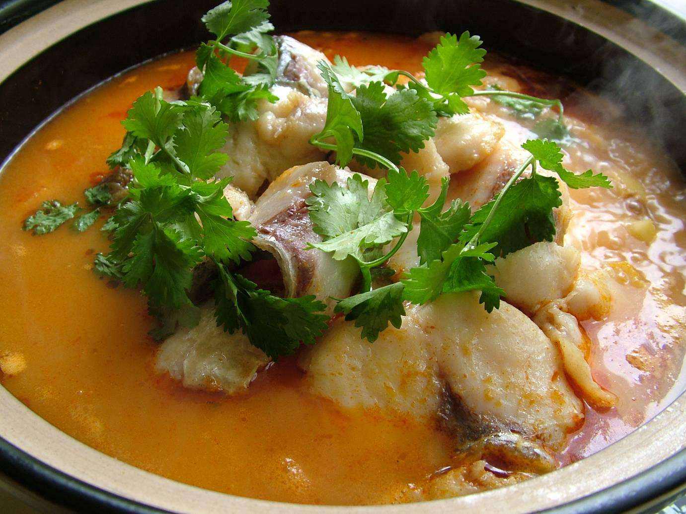 石锅鱼正宗教学哪里学,石锅鱼实体店培训教学