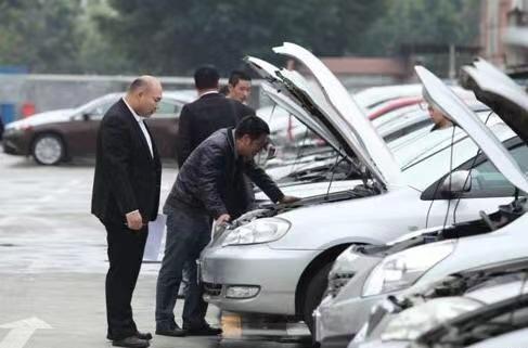 想换车了旧车卖给谁合适,旧车不想开了怎么卖车