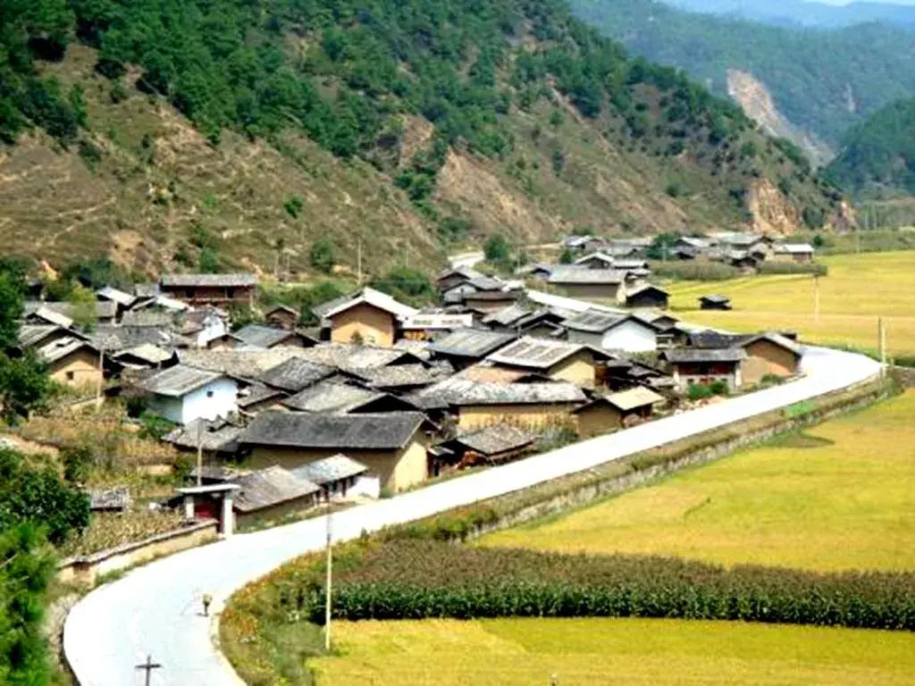 他们就像世界的两极,却爱得惊天动地,坚如磐石……