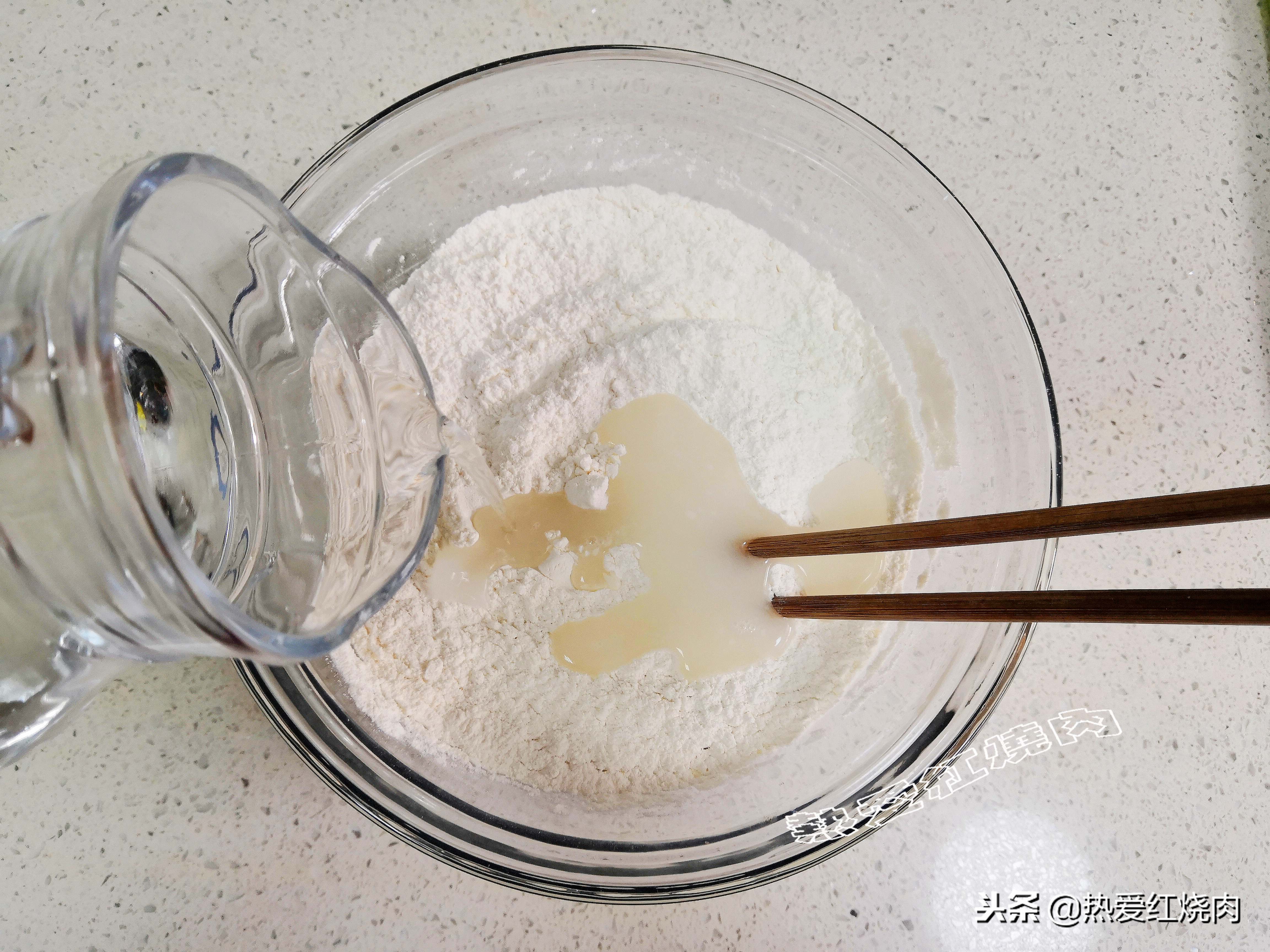 馄饨馅儿怎么做才能最好吃,馄饨店里需要给客人准备什么调料