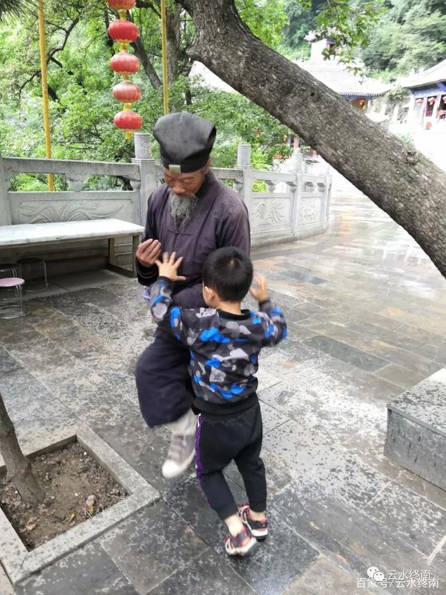 悬空寺不进门值得一看,陕西著名最险悬空寺庙