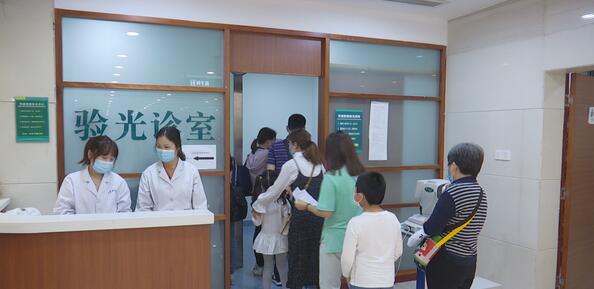 孩子近视了怎么防控有效,孩子近视怎么办最简单的方法