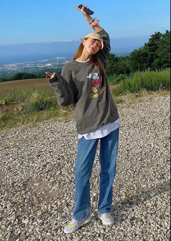 入秋必备的卫衣有哪些品牌,入秋卫衣怎么穿才能看着不一般