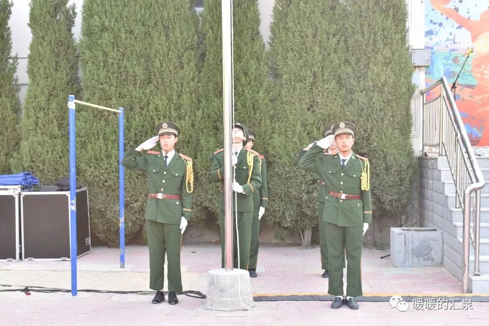 绿茵追梦足球视频,校园足球绿茵