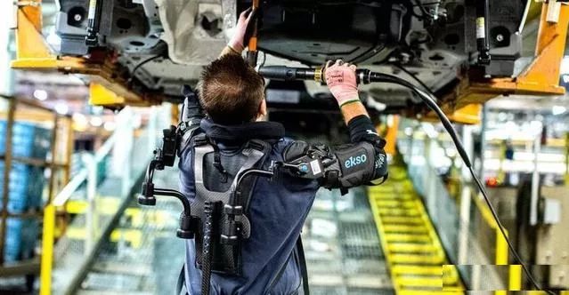 流浪地球中有哪些军事武器,流浪地球里最厉害的武器