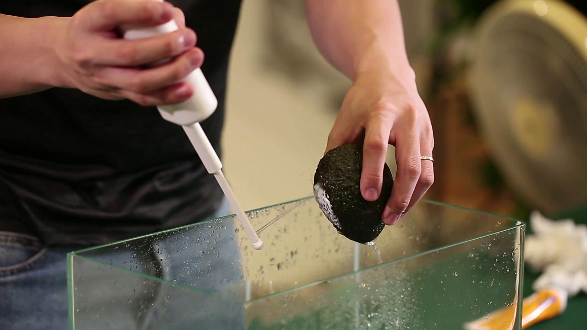 用水洗屁屁要用手搓吗,用水洗屁屁可以防止痔疮吗