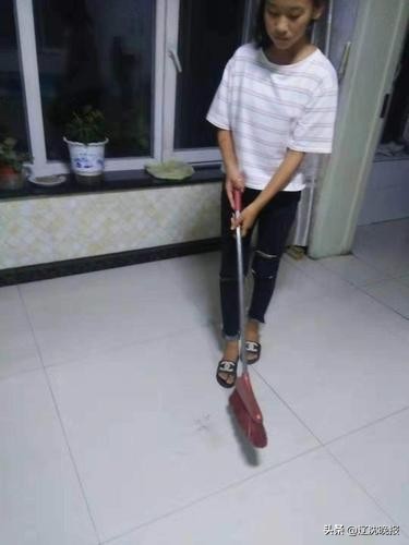 益起过中秋:12岁女孩奖状贴满墙“因为奶奶喜欢我要让她高兴”