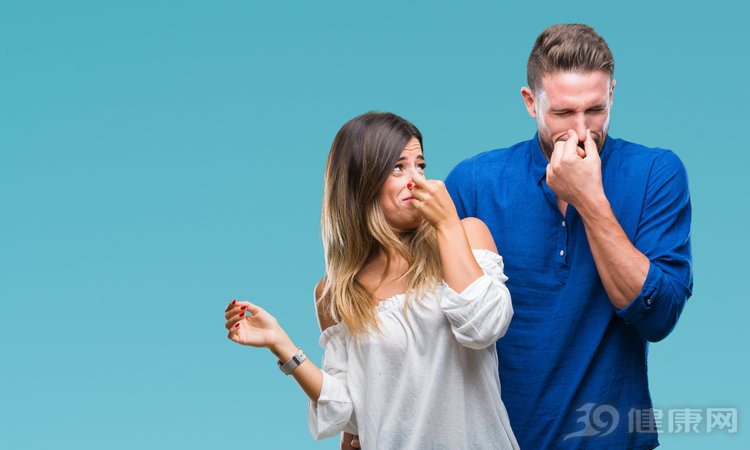 50岁以上老人应该怎样做,远离老人味最好的方法