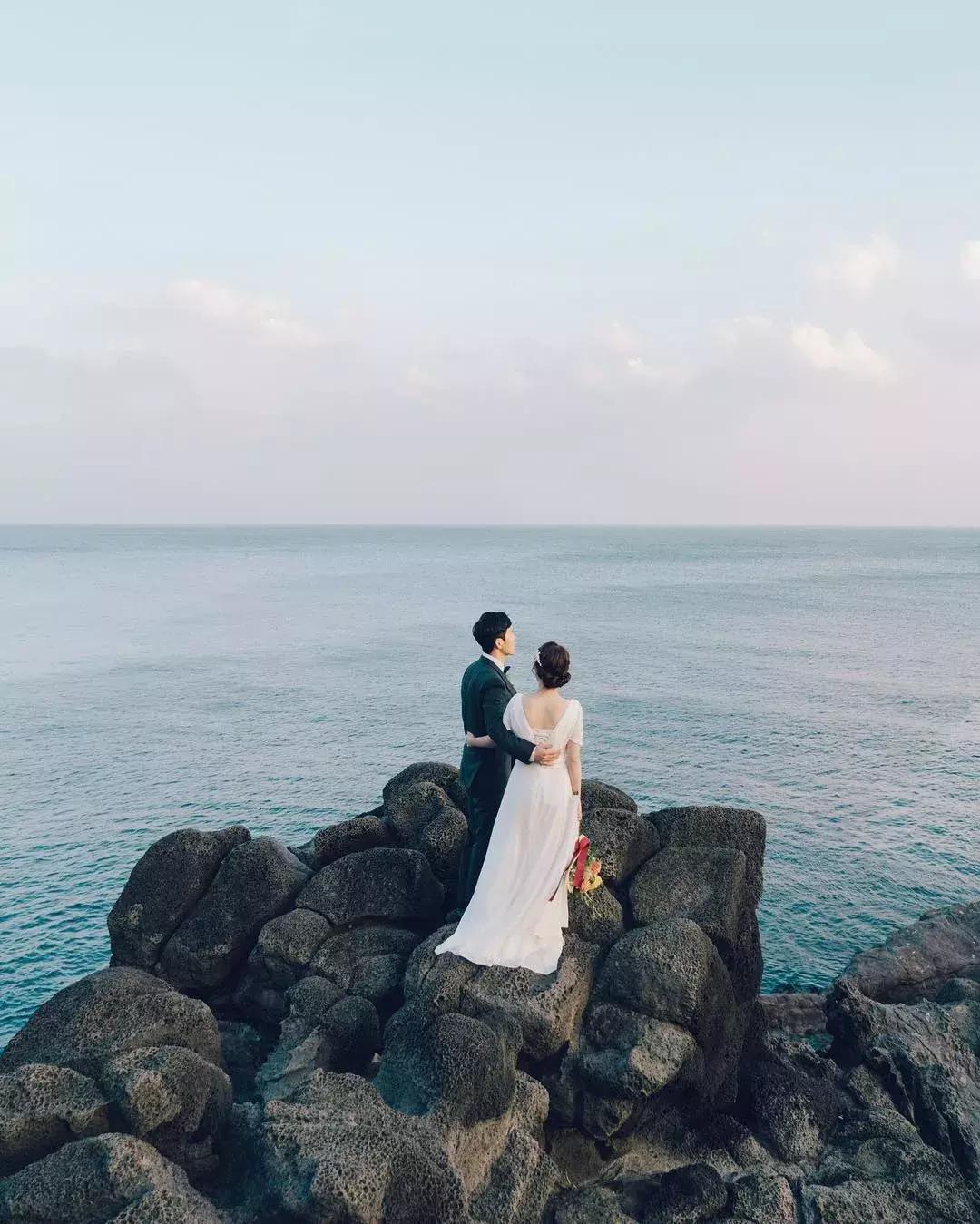 婚纱照就该这样拍才有大片的感觉,婚纱照小众风格这样拍也好看