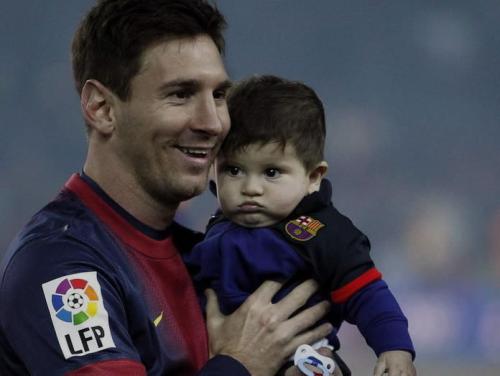 梅西前世,梅西一直是足球界的传奇