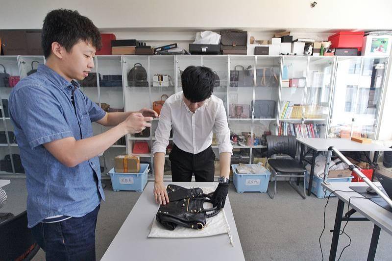 怎么辨别奢侈品腰带的真假,一条腰带引发的血案