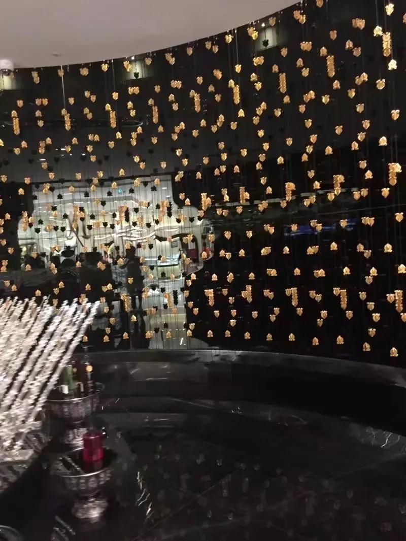 在普吉岛旅游的一天,普吉岛最后一天购物