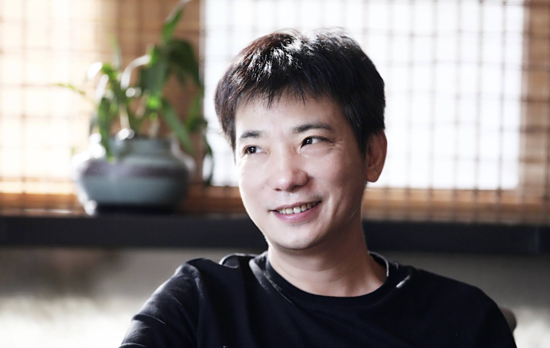 穷小子靠自己创业赚钱上亿,穷小子靠股票赚了几十万