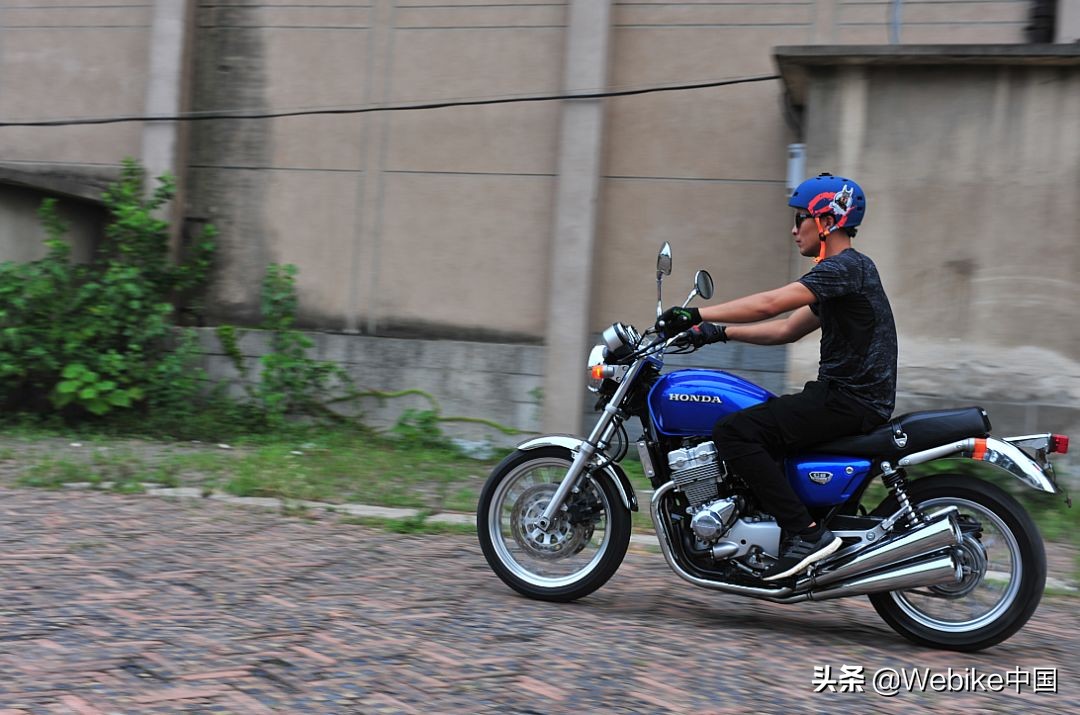 新出来的本田cb400,本田cb400第四代评测