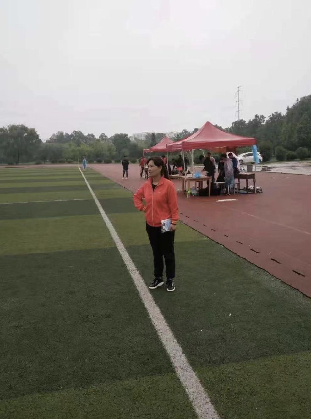 女教师坚守农村,体育老师坚守农村学校