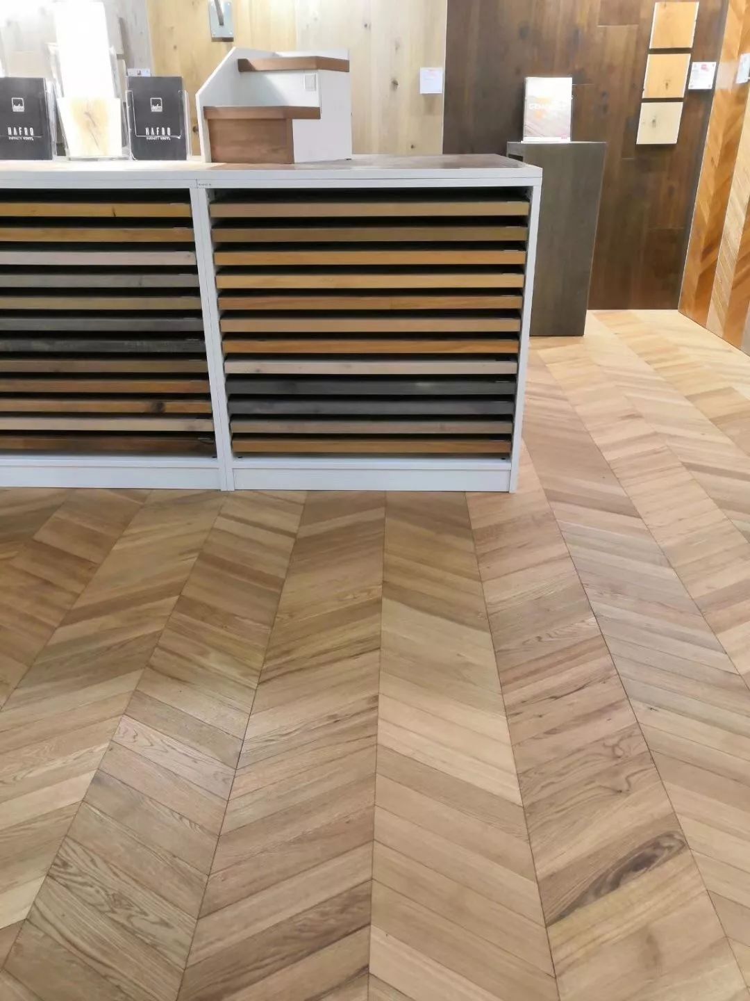 三层实木地板性价比推荐,大欧三层实木地板