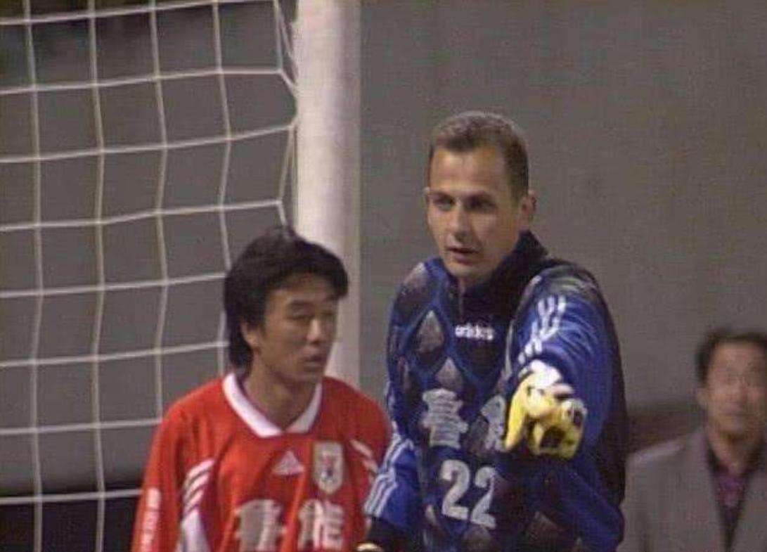 简直像开挂！门神一赛季仅丢13球，一己之力让中超再无外援门将