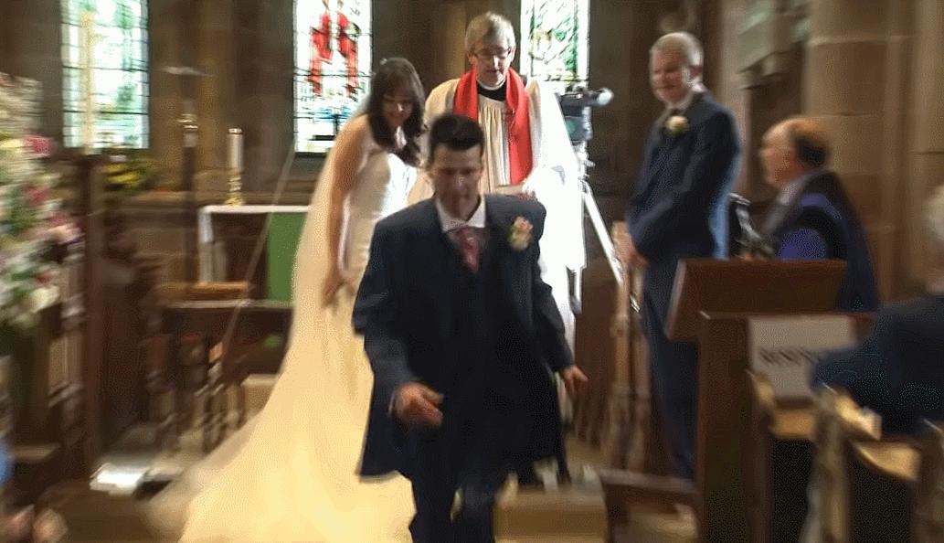 婚礼上戒指拿掉了,婚礼上戒指戴不上主持人怎么救场