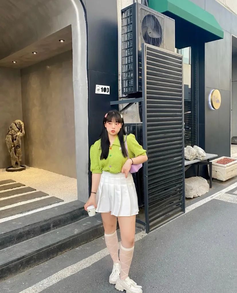 粗腰显瘦连衣裙,女生腰粗肚子大怎么穿衣服