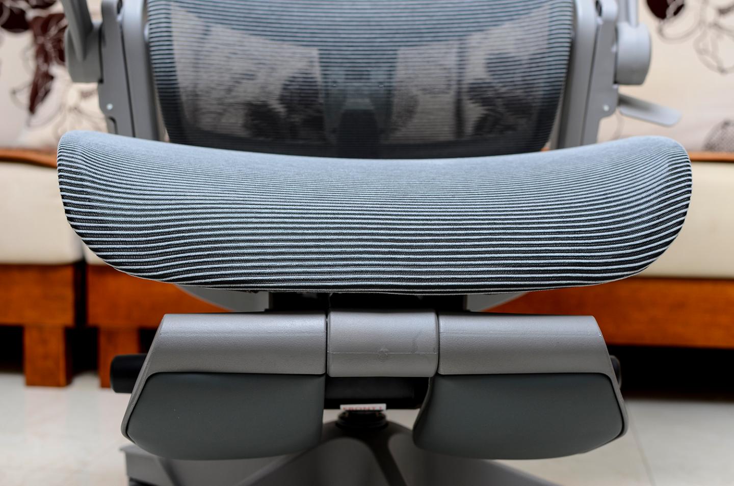 网易严选人体工学椅腰靠磨损,网易严选人体工学椅3d腰靠版