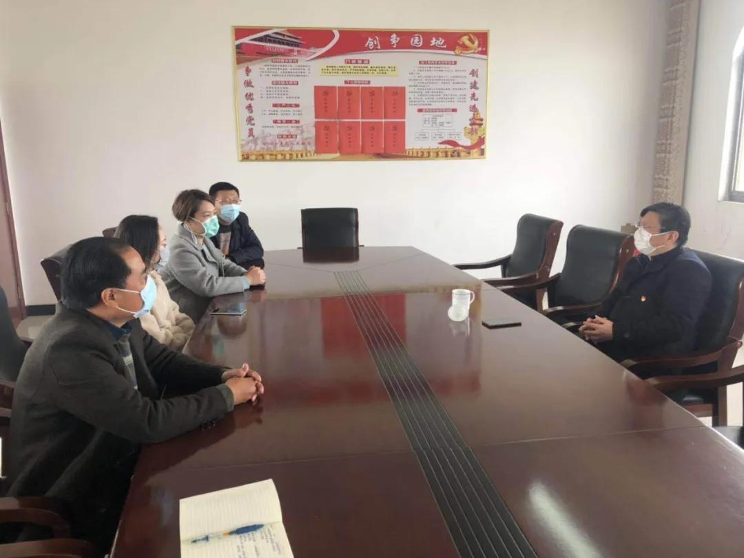 向抗疫最前线的白衣天使们点赞,抗疫一线的白衣战士你们辛苦了