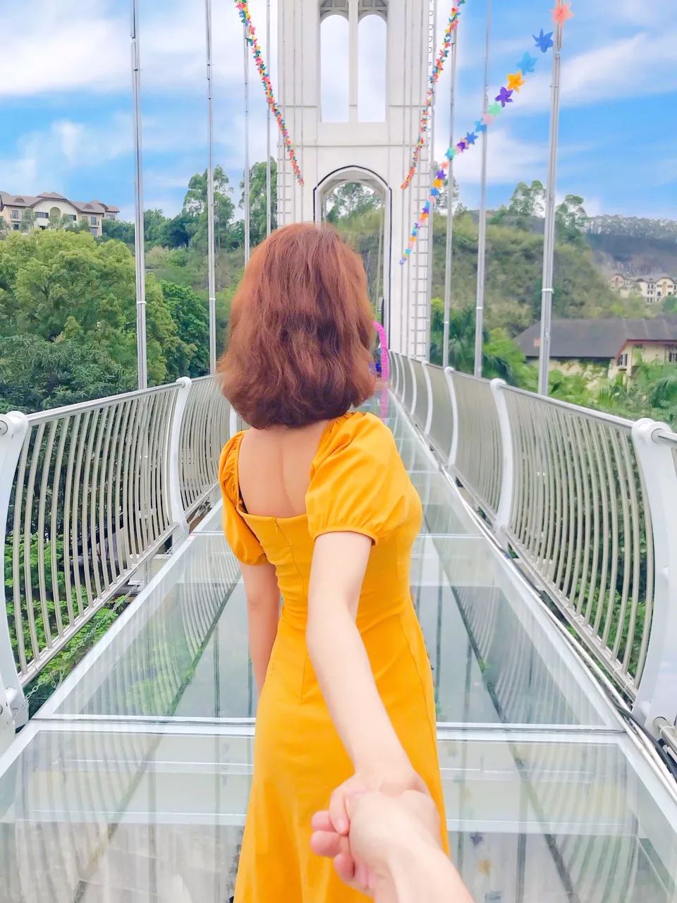 吓尿玻璃桥视频,深圳最新玻璃桥