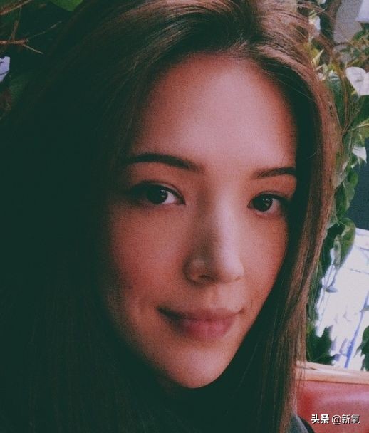 盘点整容后不敢认的女星颜值巅峰,知名女网红被扒整容