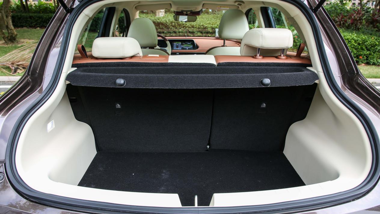 23款欧拉好猫顶配豪华版试驾,欧拉好猫经济实惠首选车型