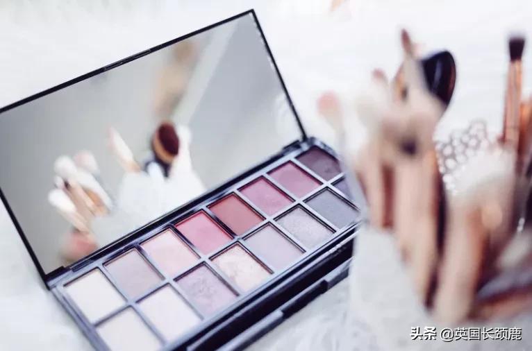 英国气候下让肌肤深呼吸：护肤美妆用品中英文对照大全