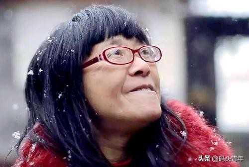 举报市委书记的尚娟很勇敢，被打耳光的秘书长配不上做她丈夫