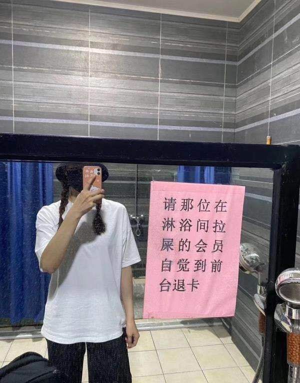 在外面遇到坏人怎么办还击,在外面遇到事怎么办