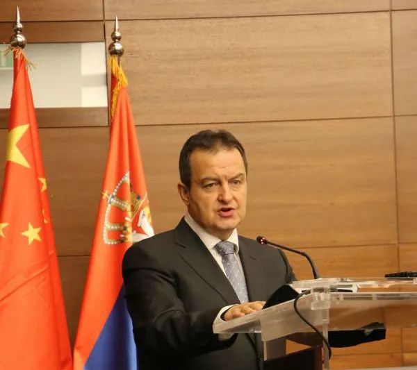 中国网友“硬核”表白！这个兄弟国家全民沸腾