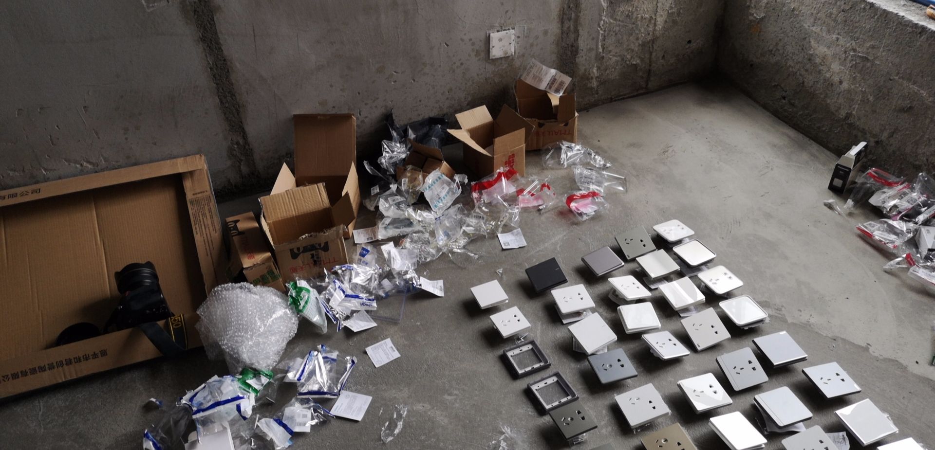 十大品牌插座开关款式,各大品牌插座面板拆解对比