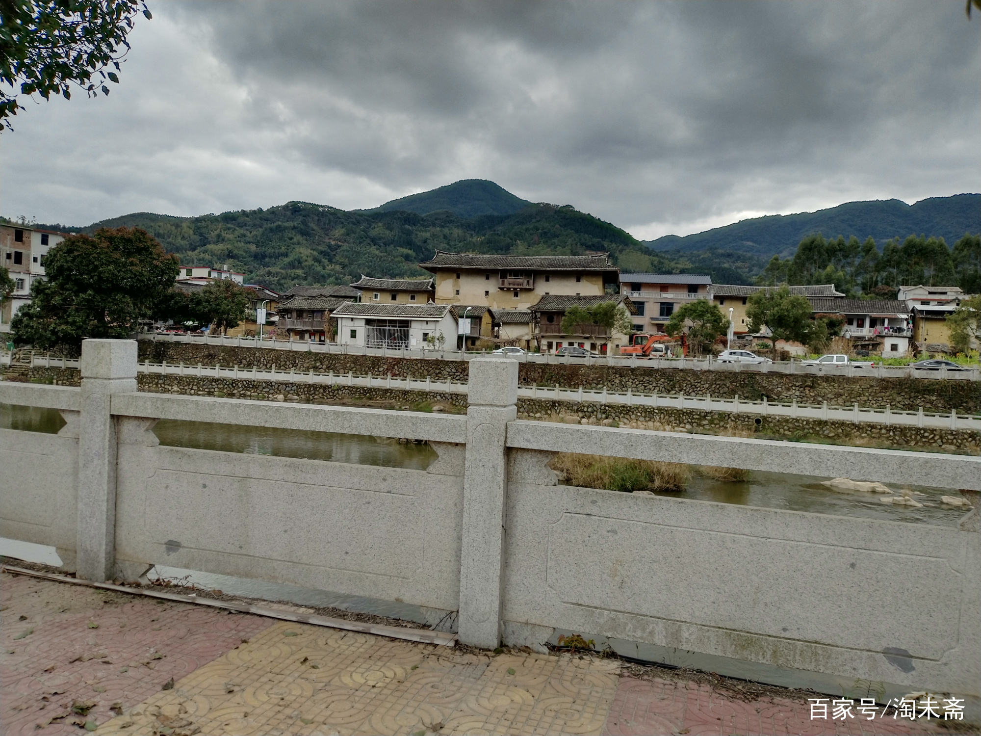 家乡的土楼作文500字,春节南靖土楼家乡的风俗