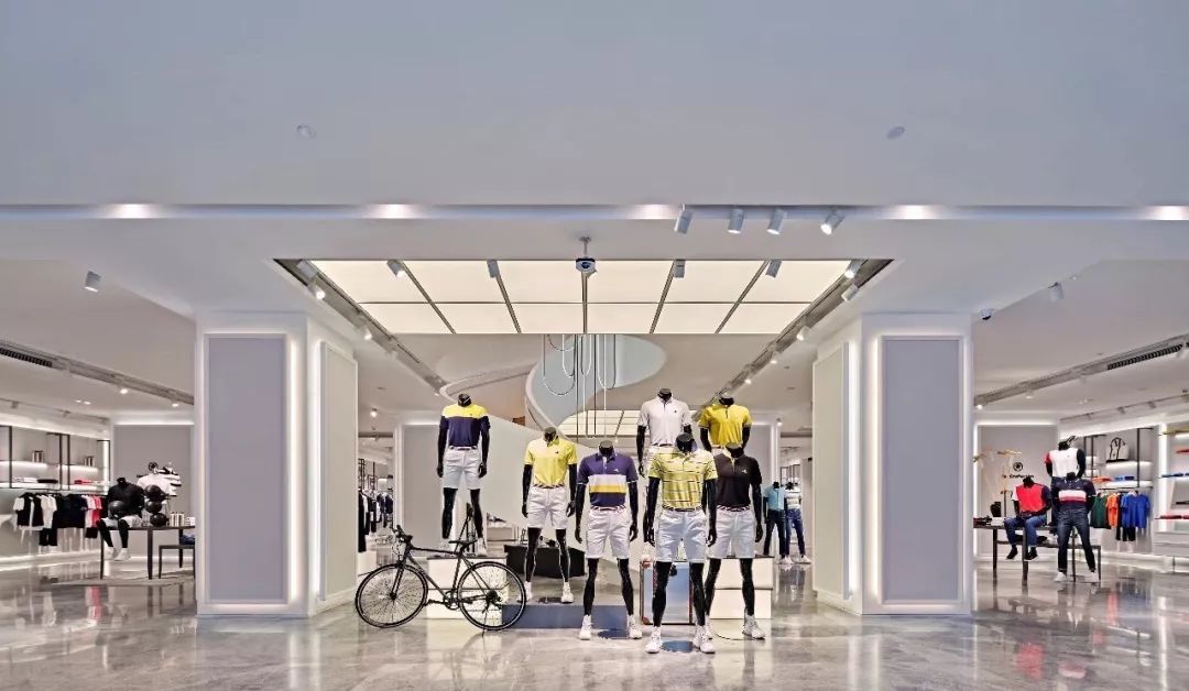 雅戈尔2021年服装业务收入,雅戈尔服装营业额