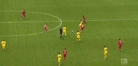 兢兢业业的莱万