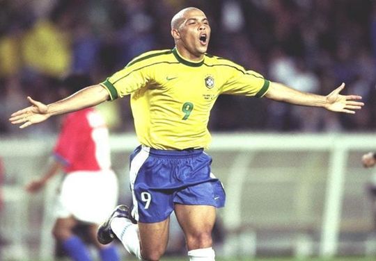 罗纳尔多荷甲埃因霍温,18岁的罗纳尔多荷甲