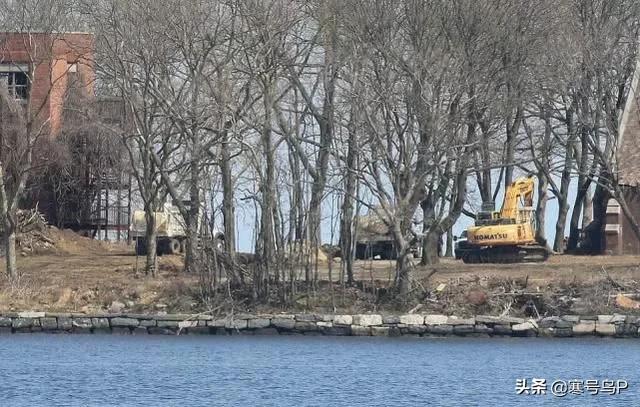 无人机视频显示，疫情期间囚犯在纽约无人岛大量埋葬尸体