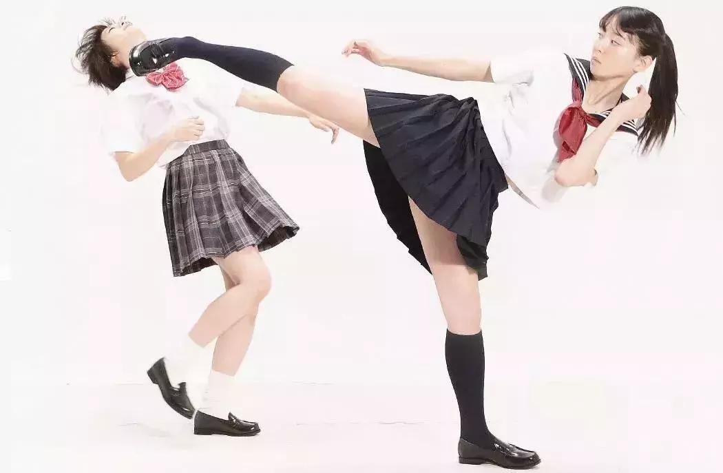 有人说这本书太色,可它却是绘圈大神心中的宝贝秘籍啊