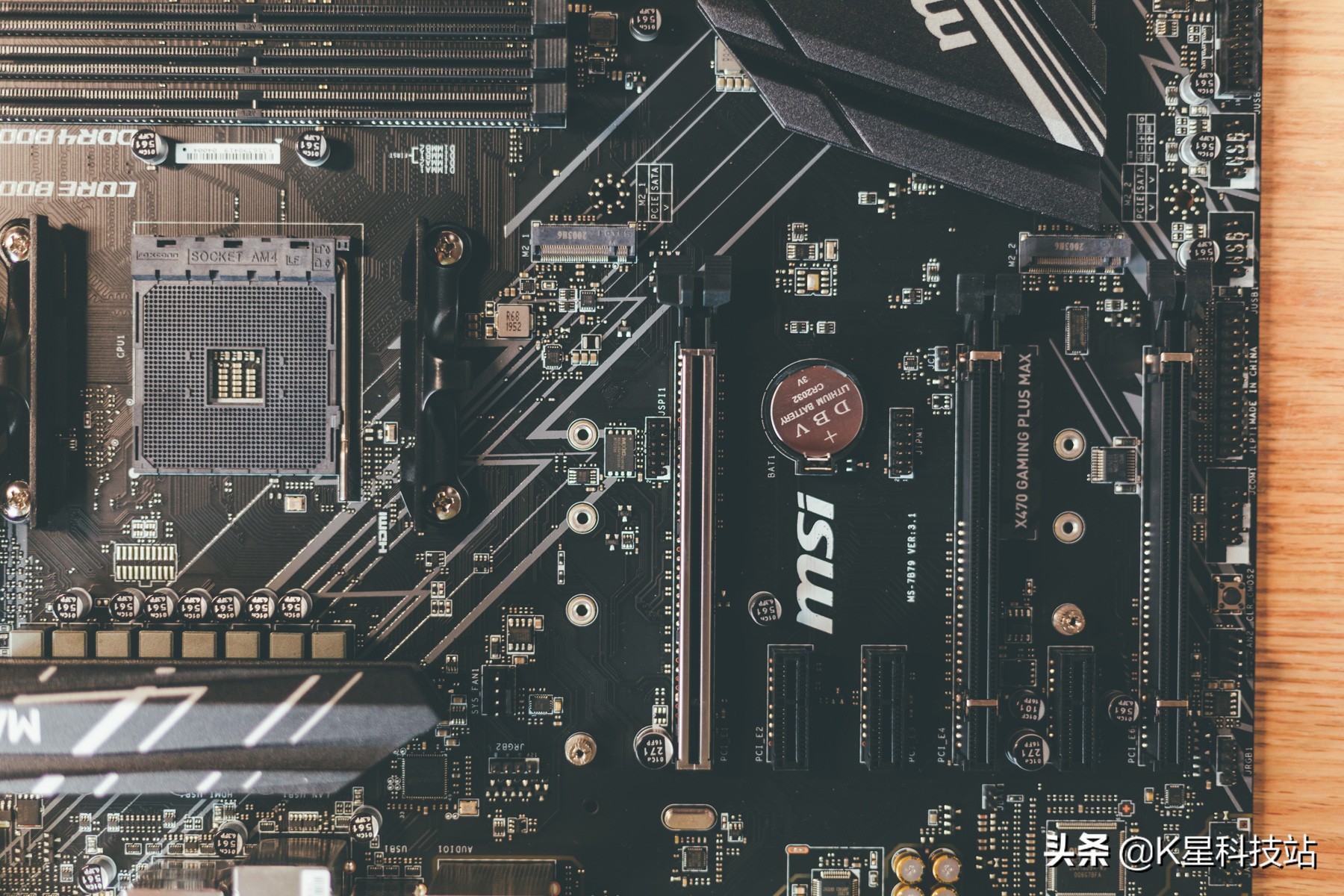 标准ATX剪辑生产力，性价比这么来，3700X水冷主机搭建体验