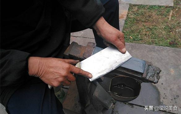 刀磨的锋利技巧,快速将菜刀磨锋利的方法